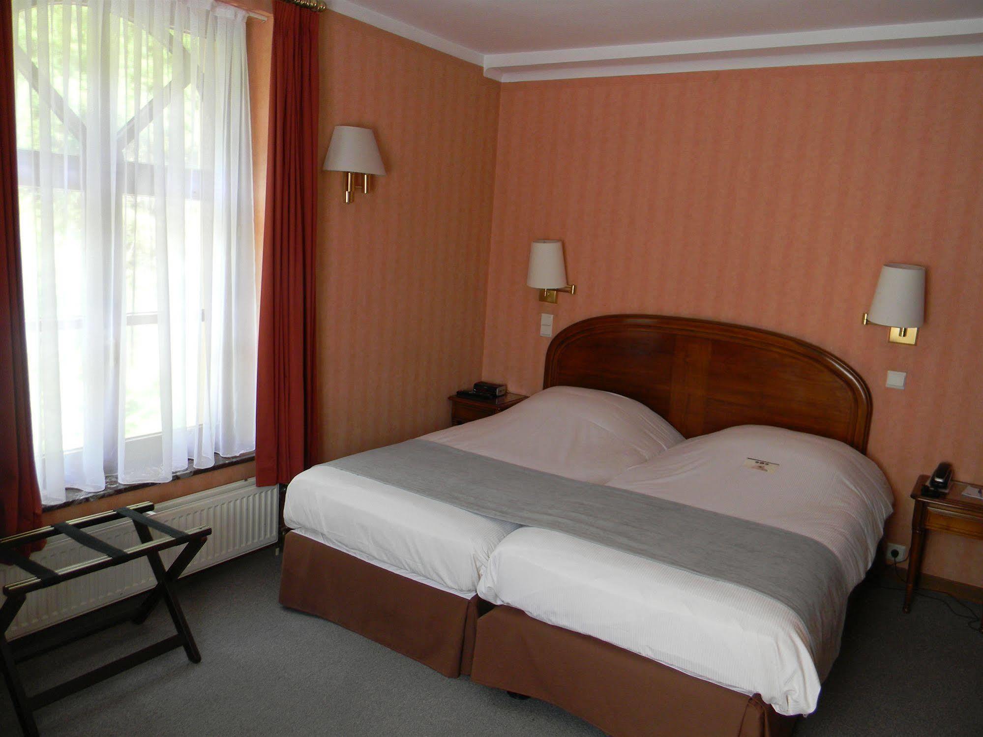 Hotel Du Roy Bouillon Exterior photo